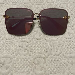 Women’s sunglasses